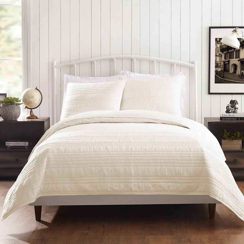 1977 Dry Goods Ivory Quilt – King