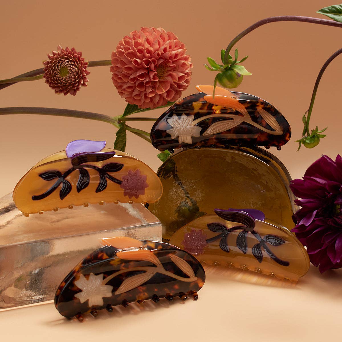 Large Floral Tortoise Claw Clip