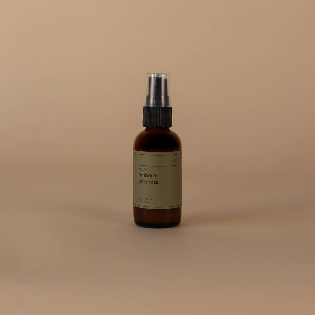 No. 02 Amber + Oakmoss Room Spray – 2oz