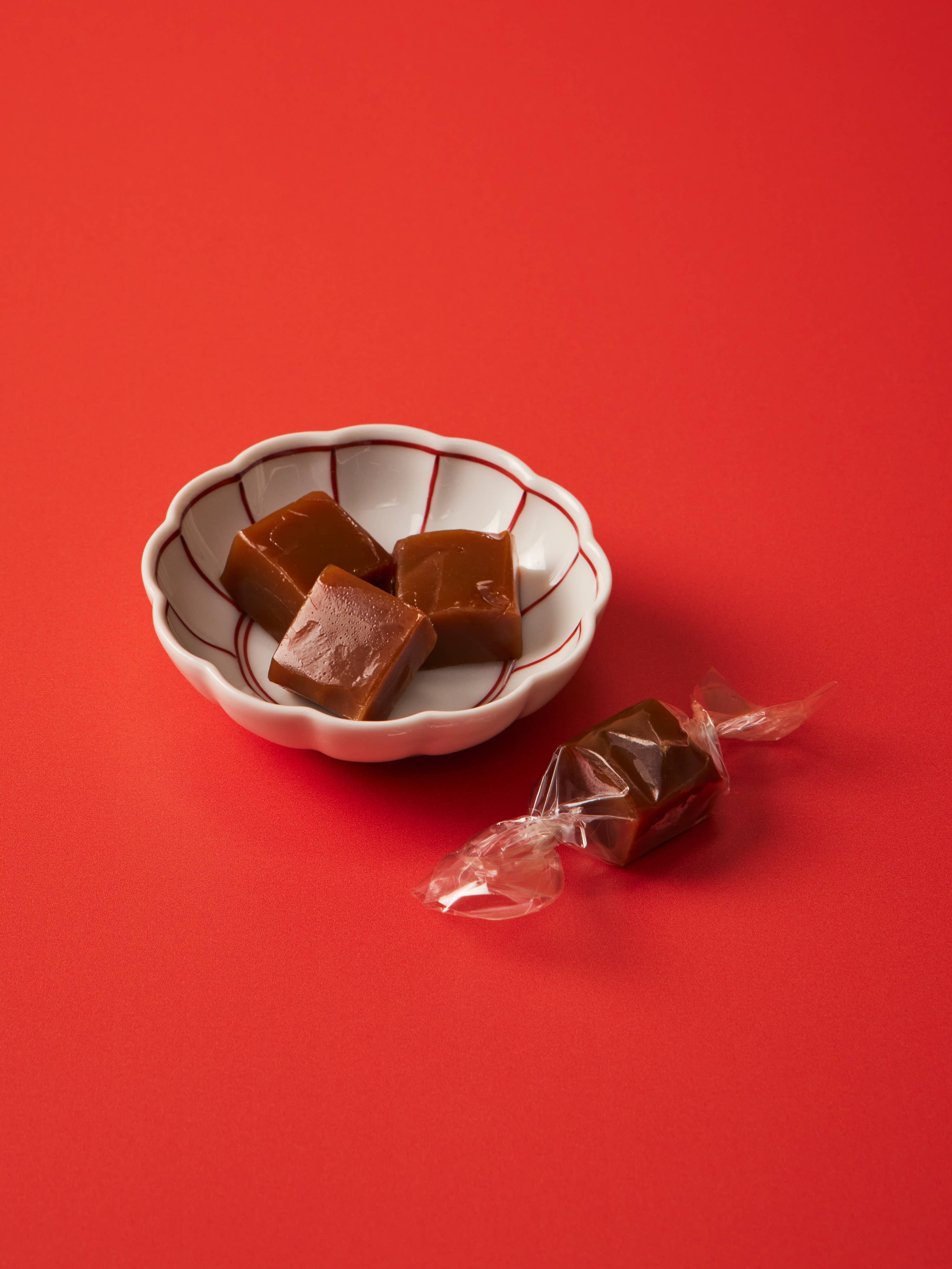 Dirty Chai Caramels, Red Gift Box 6oz (Tea, Coffee, Spices) 