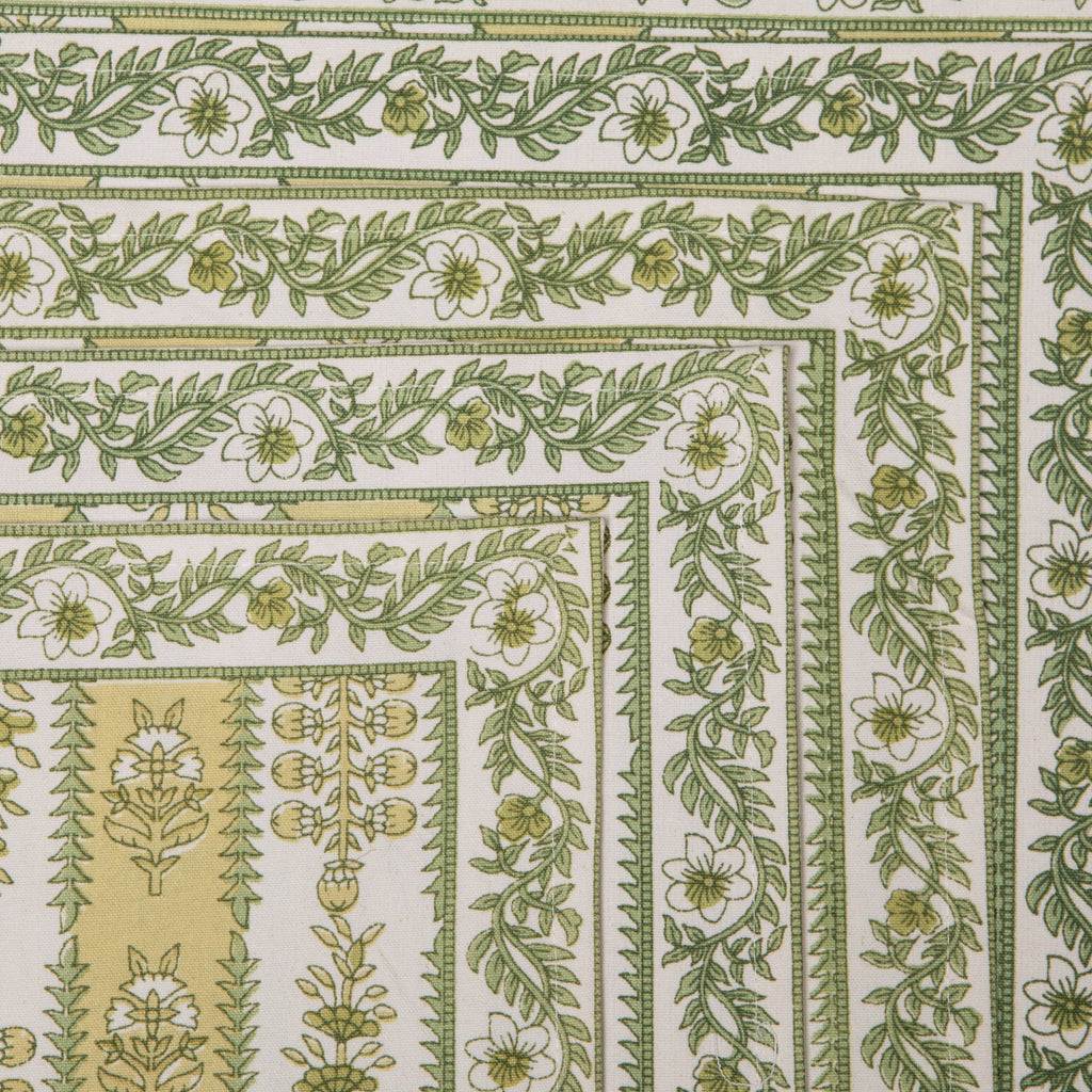 Set of 6 Pistache Avignon Placemats
