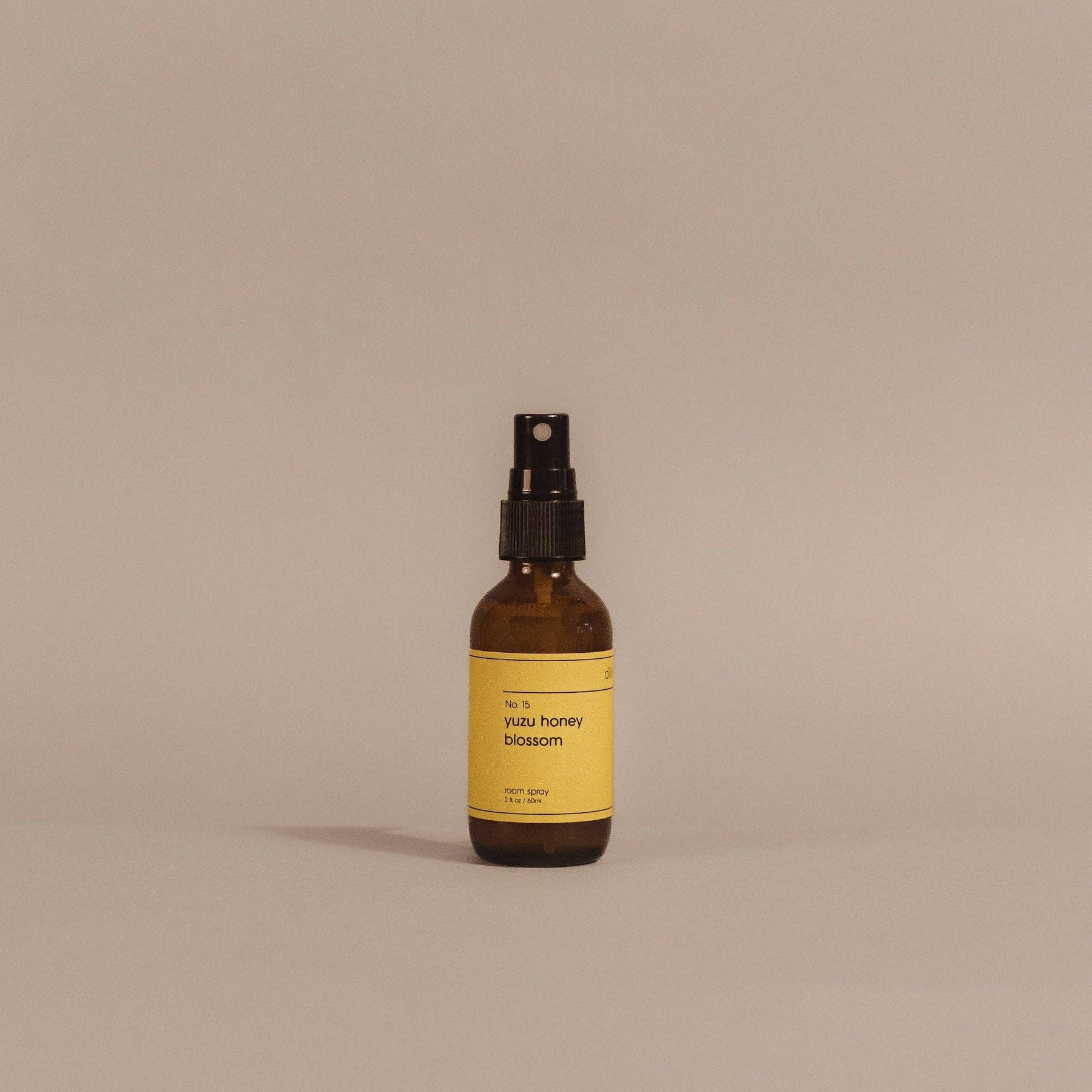 No. 15 Yuzu Honey Blossom Room Spray – 2oz